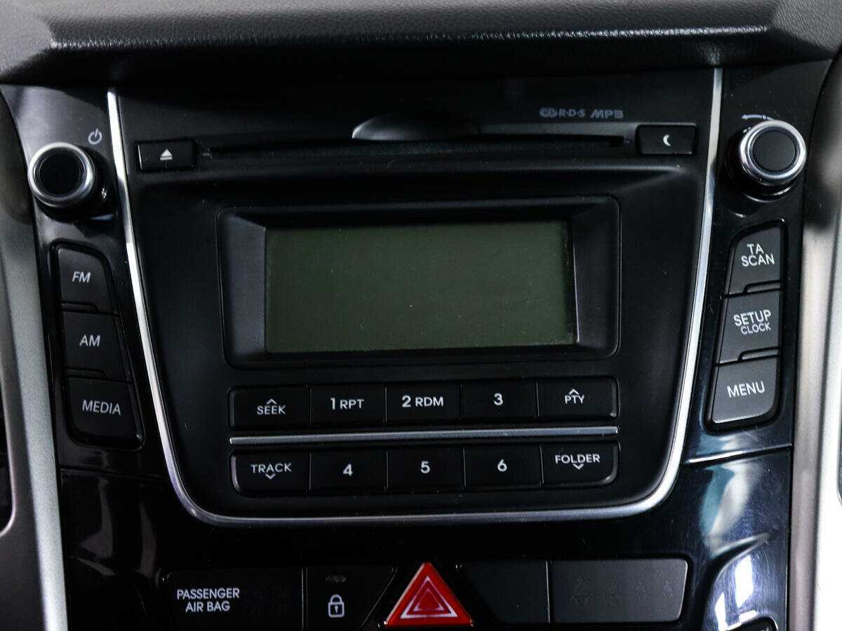 Hyundai i30, 2013 Фото №18