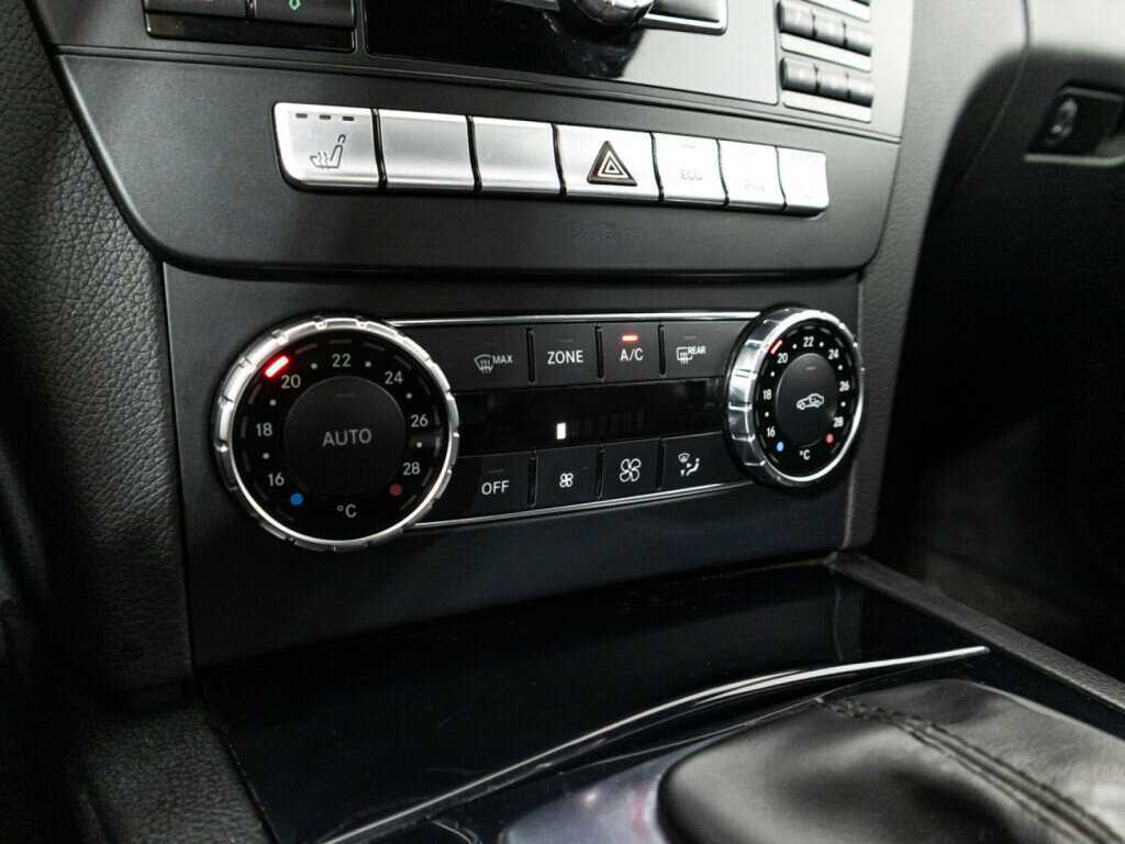 Mercedes-Benz C-Класс 180, 2013 Фото №15