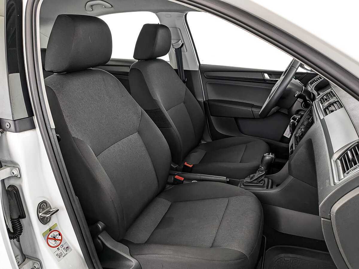 Skoda Rapid, 2019 Фото №21