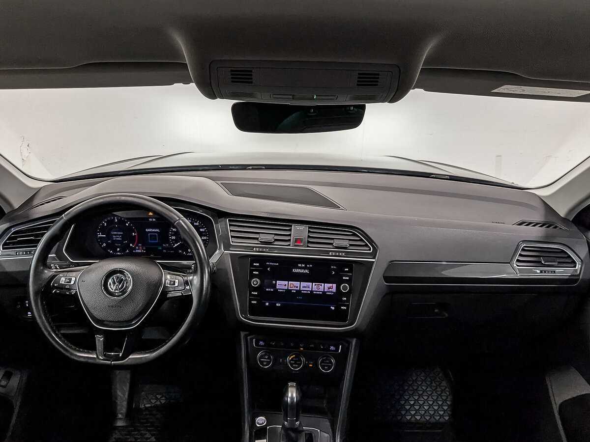 Volkswagen Tiguan, 2018 Фото №14