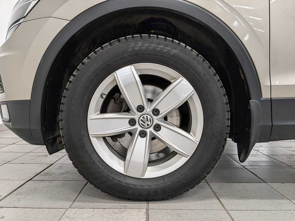 Volkswagen Tiguan, 2018 Фото №18