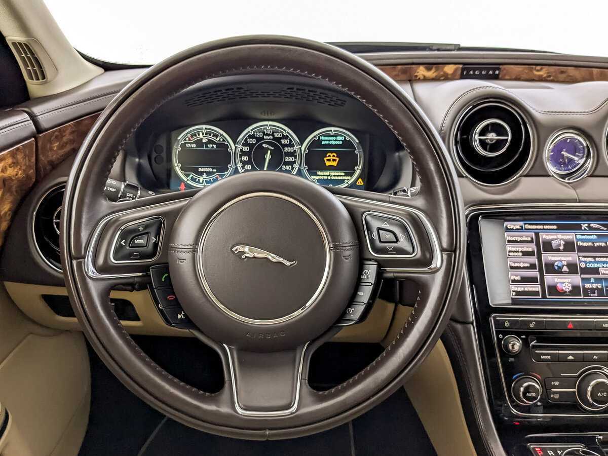 Jaguar XJ, 2012 Фото №20