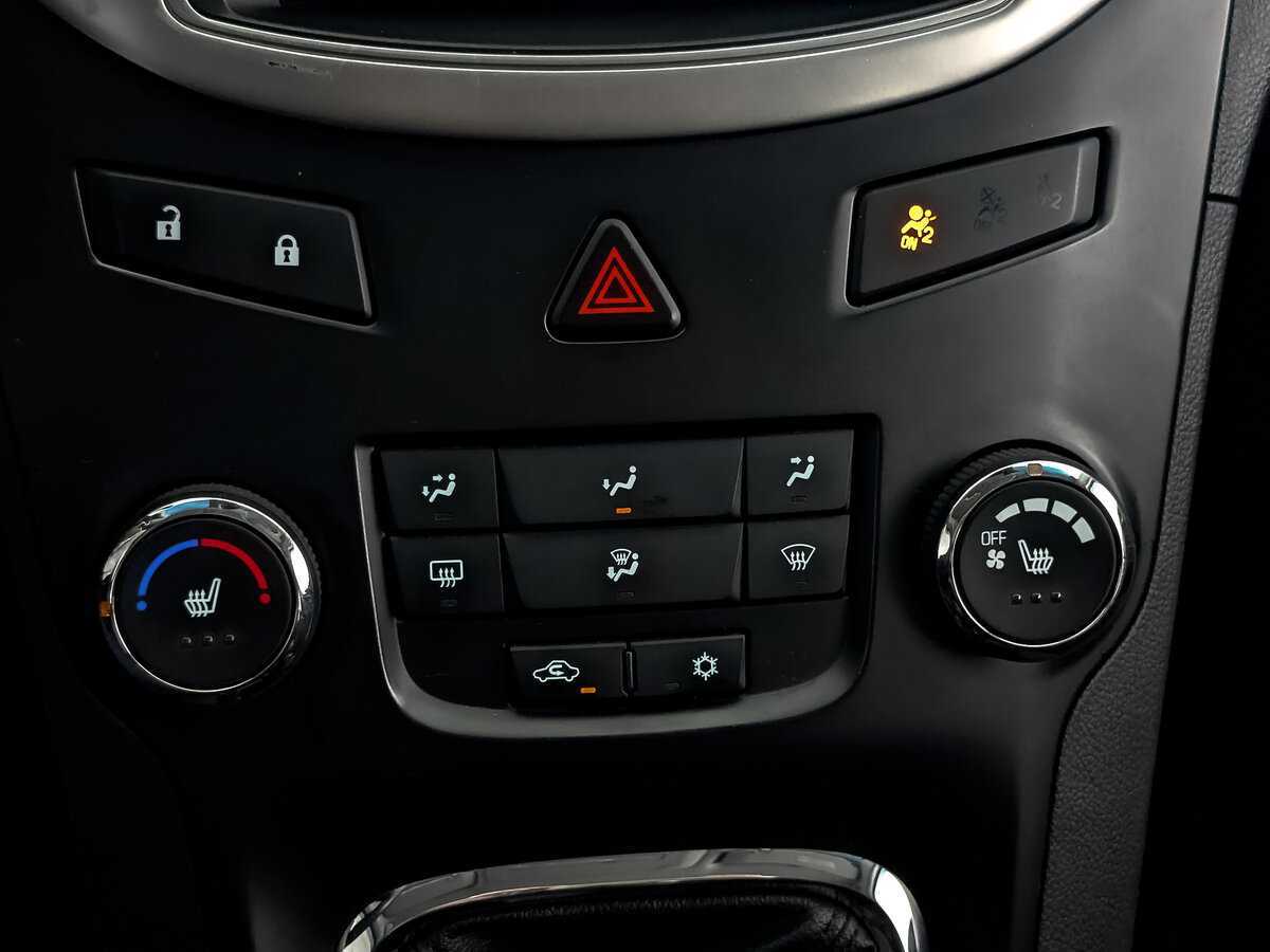 Chevrolet Orlando, 2012 Фото №21