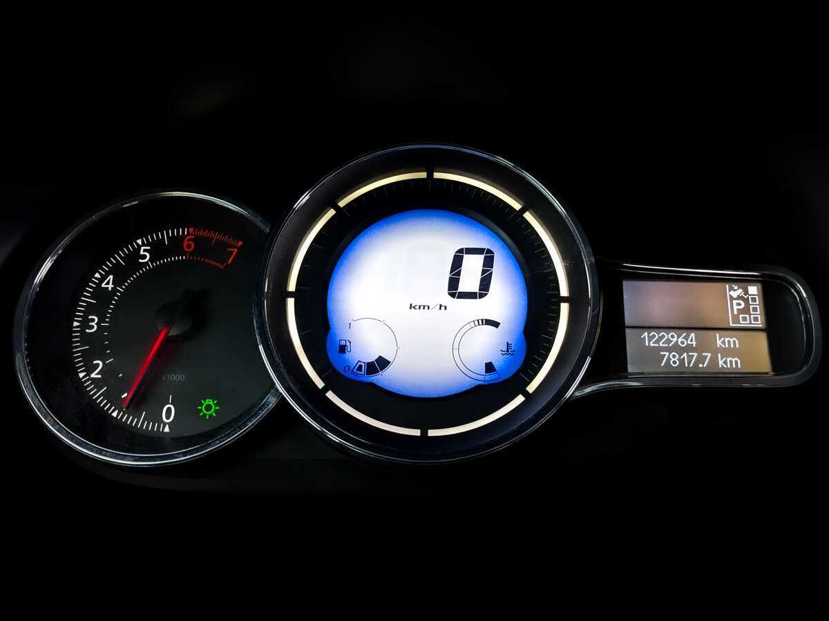 Renault Fluence, 2013 Фото №13