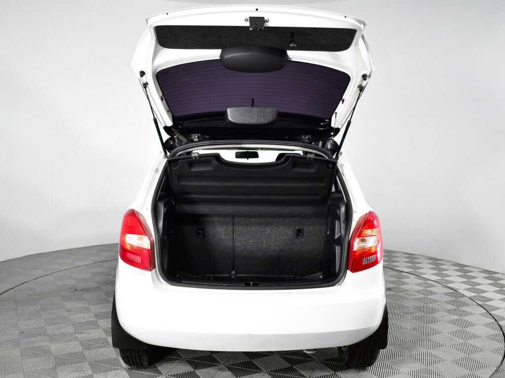 Skoda Fabia, 2013 Фото №14