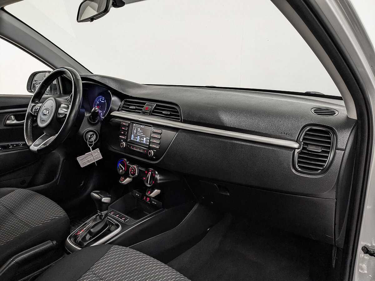 Kia Rio X-Line, 2020 Фото №13