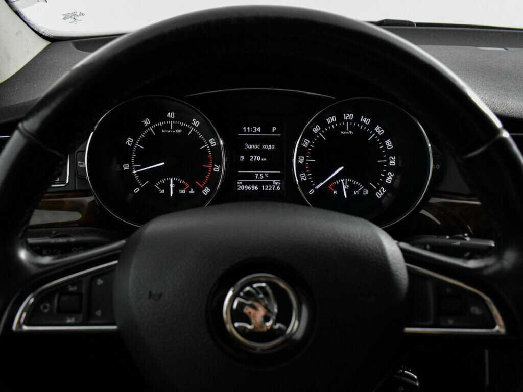 Skoda Superb DSG, 2013 Фото №16