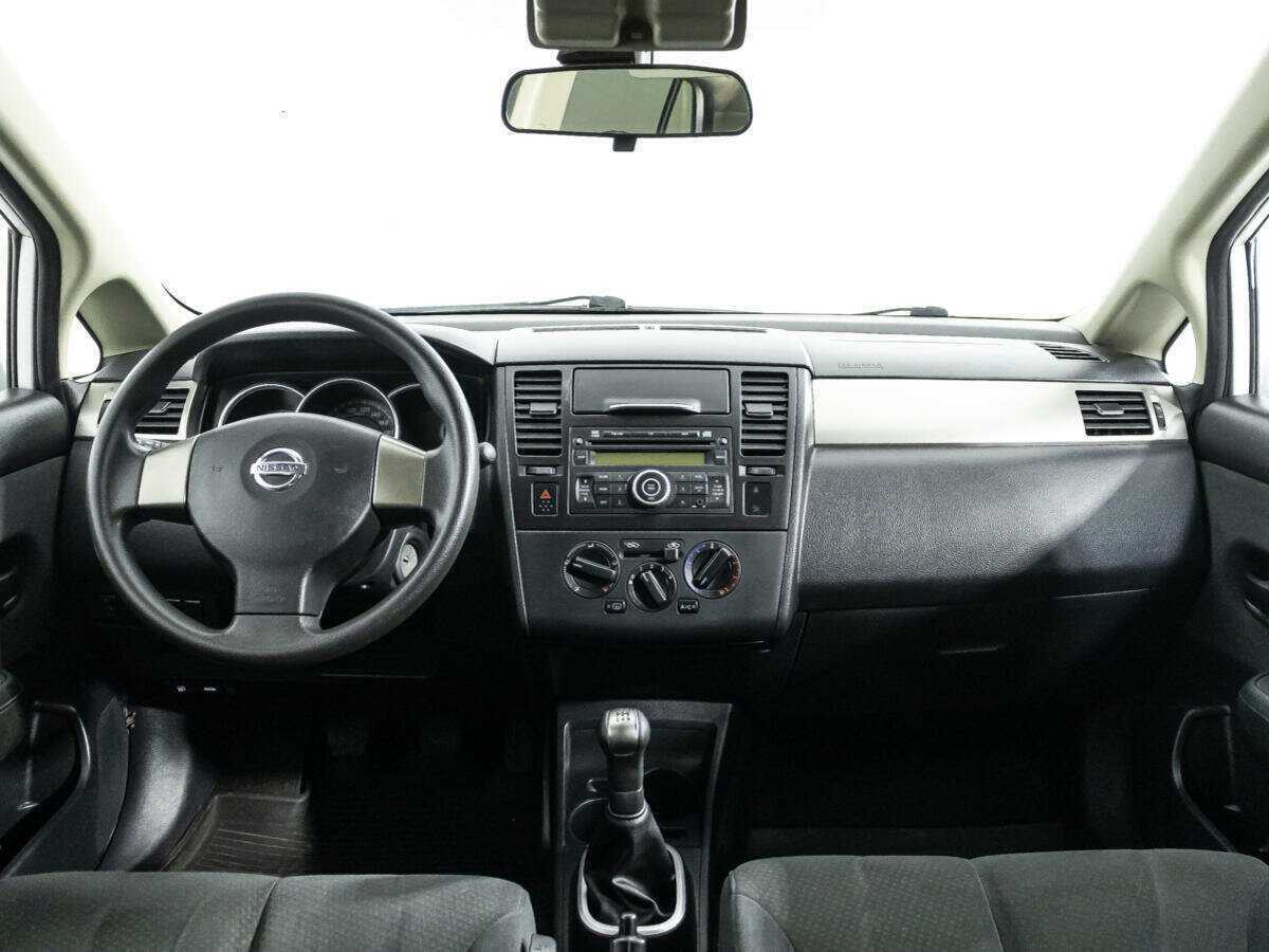 Nissan Tiida, 2013 Фото №13