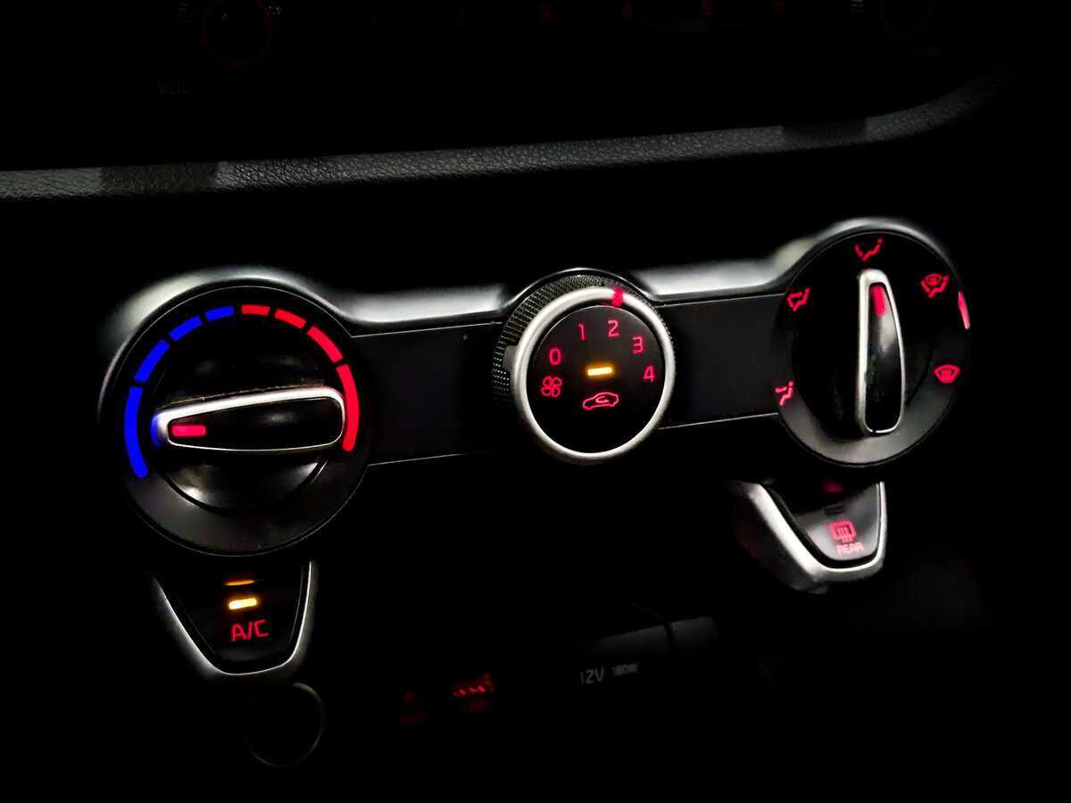 Kia Rio X-Line, 2020 Фото №25