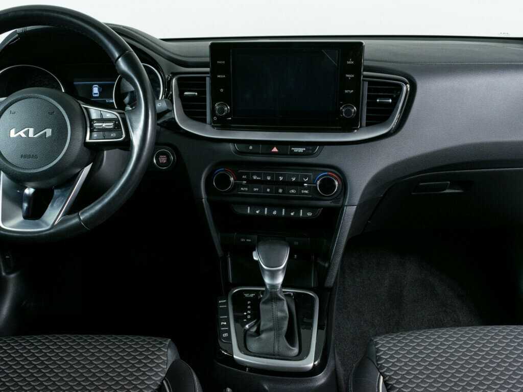 Kia Ceed, 2022 Фото №9