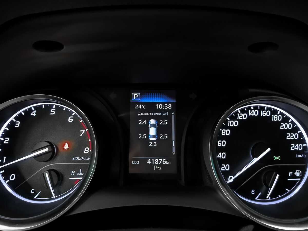 Toyota Camry, 2020 Фото №16