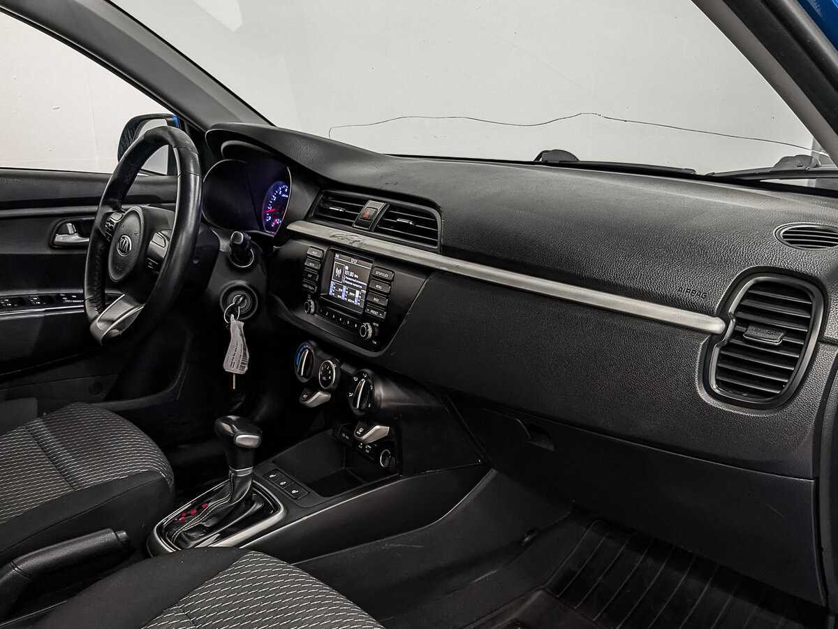 Kia Rio X-Line, 2020 Фото №10