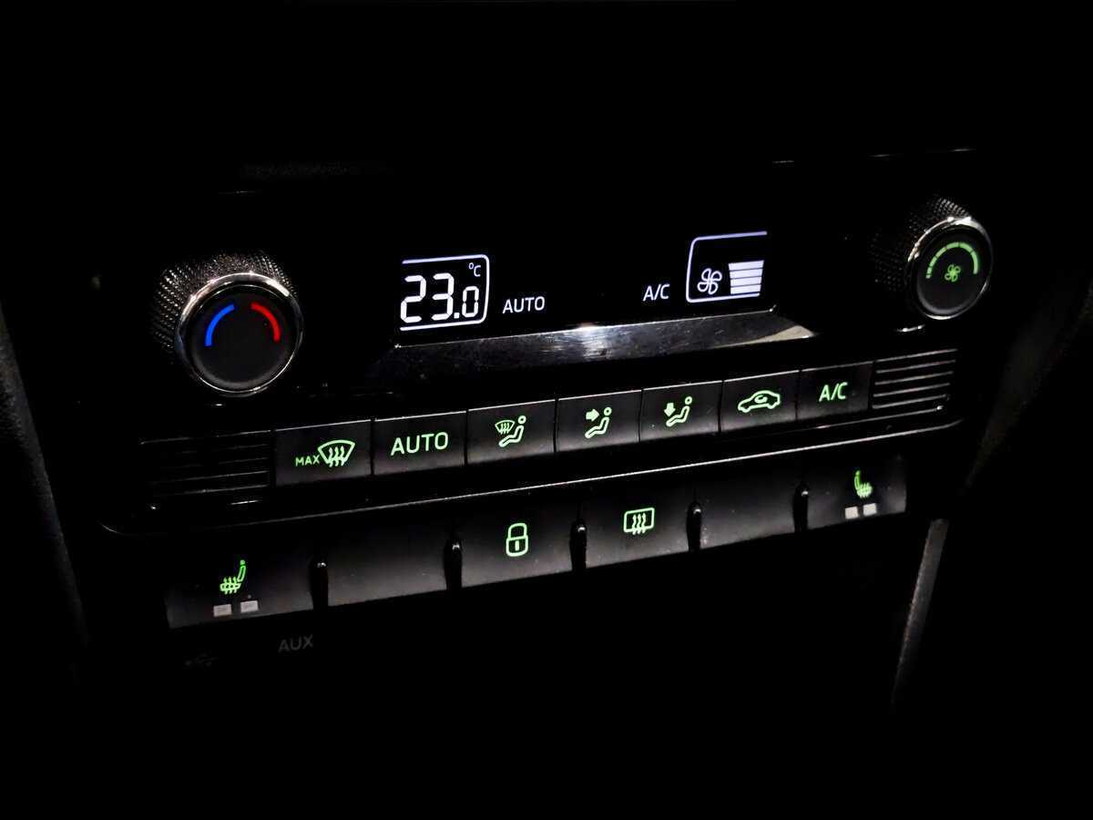 Skoda Rapid, 2016 Фото №23