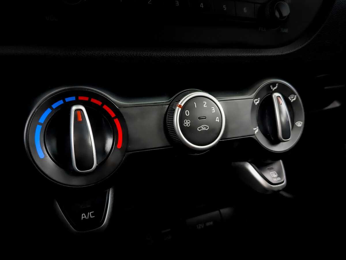 Kia Rio X-Line, 2020 Фото №23