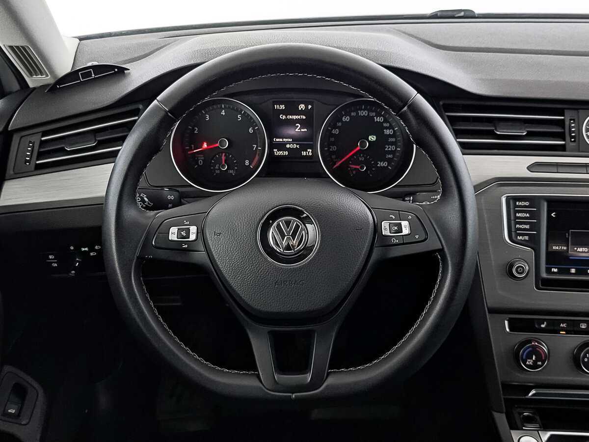 Volkswagen Passat, 2017 Фото №22