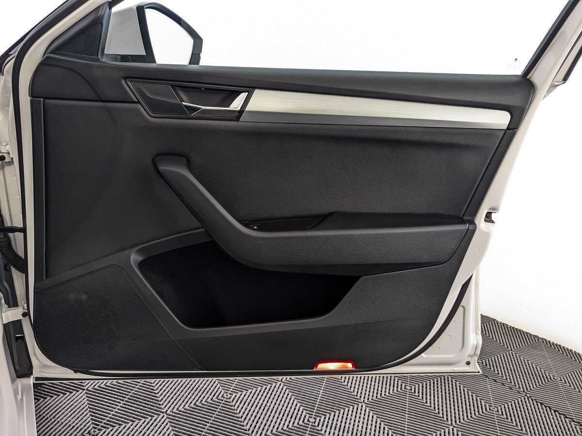 Skoda Superb, 2018 Фото №25