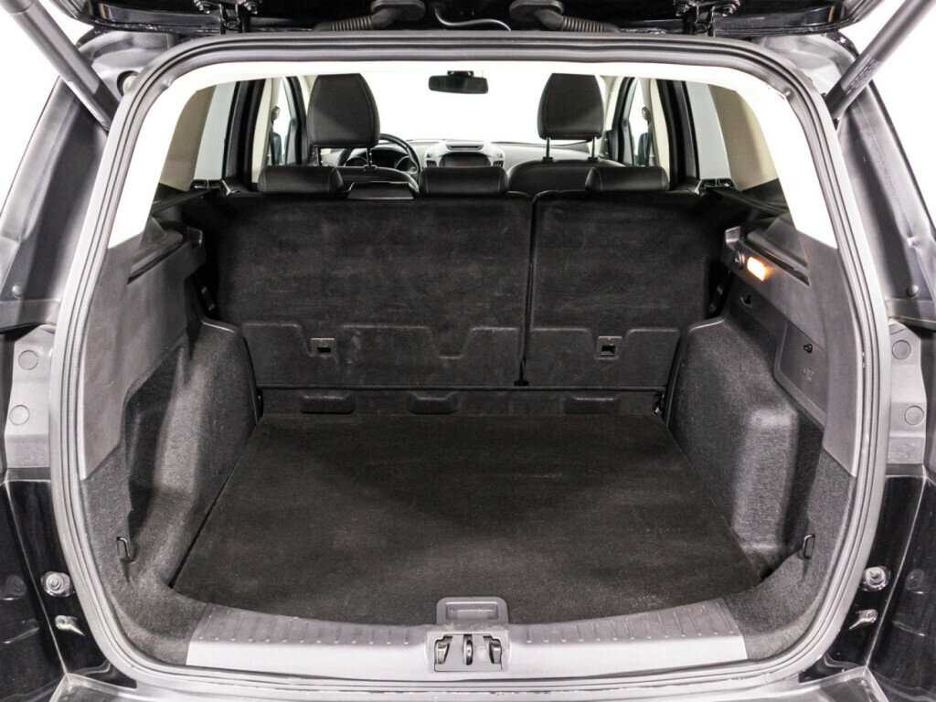 Ford Kuga, 2017 Фото №15