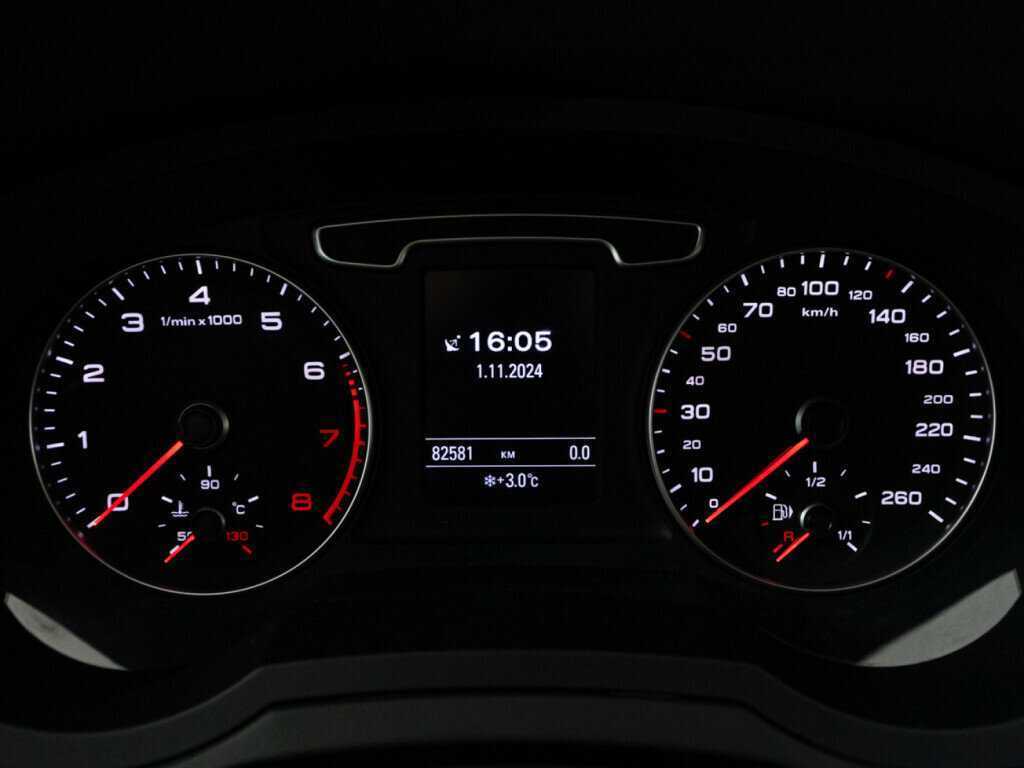 Audi Q3, 2012 Фото №12