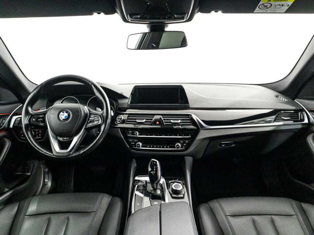 BMW 5 серии 520i, 2018 Фото №13