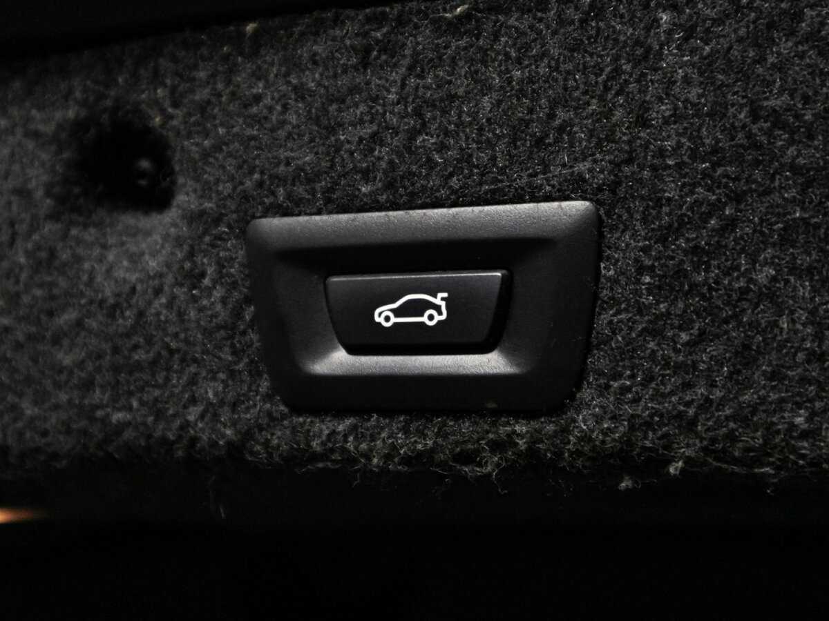 BMW 5 серии 528i xDrive, 2014 Фото №15