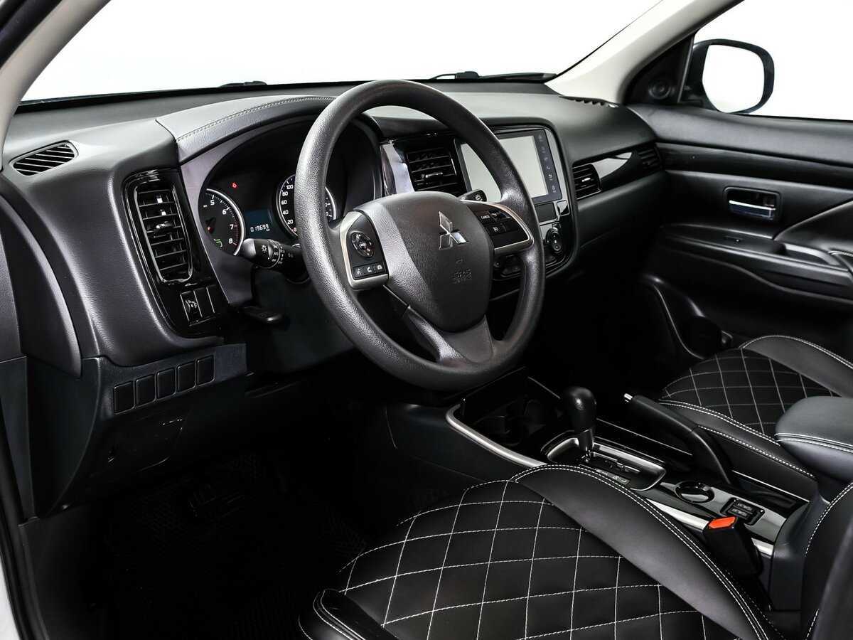 Mitsubishi Outlander, 2022 Фото №12