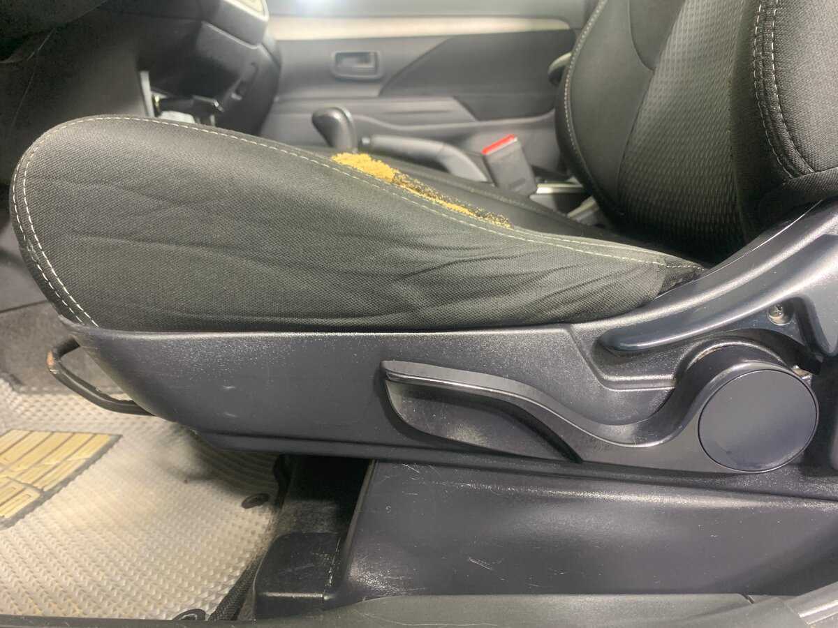 Mitsubishi Outlander, 2017 Фото №17