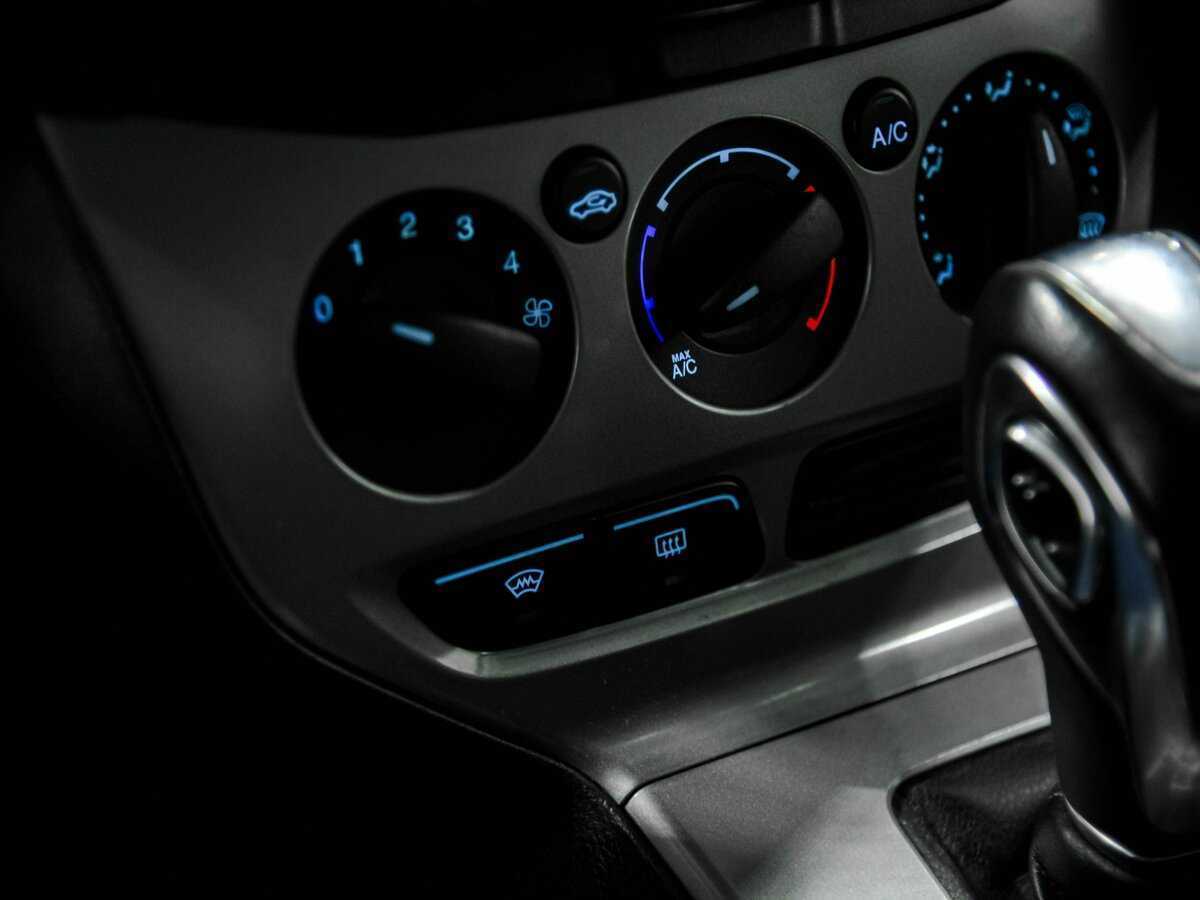 Ford Focus, 2012 Фото №10