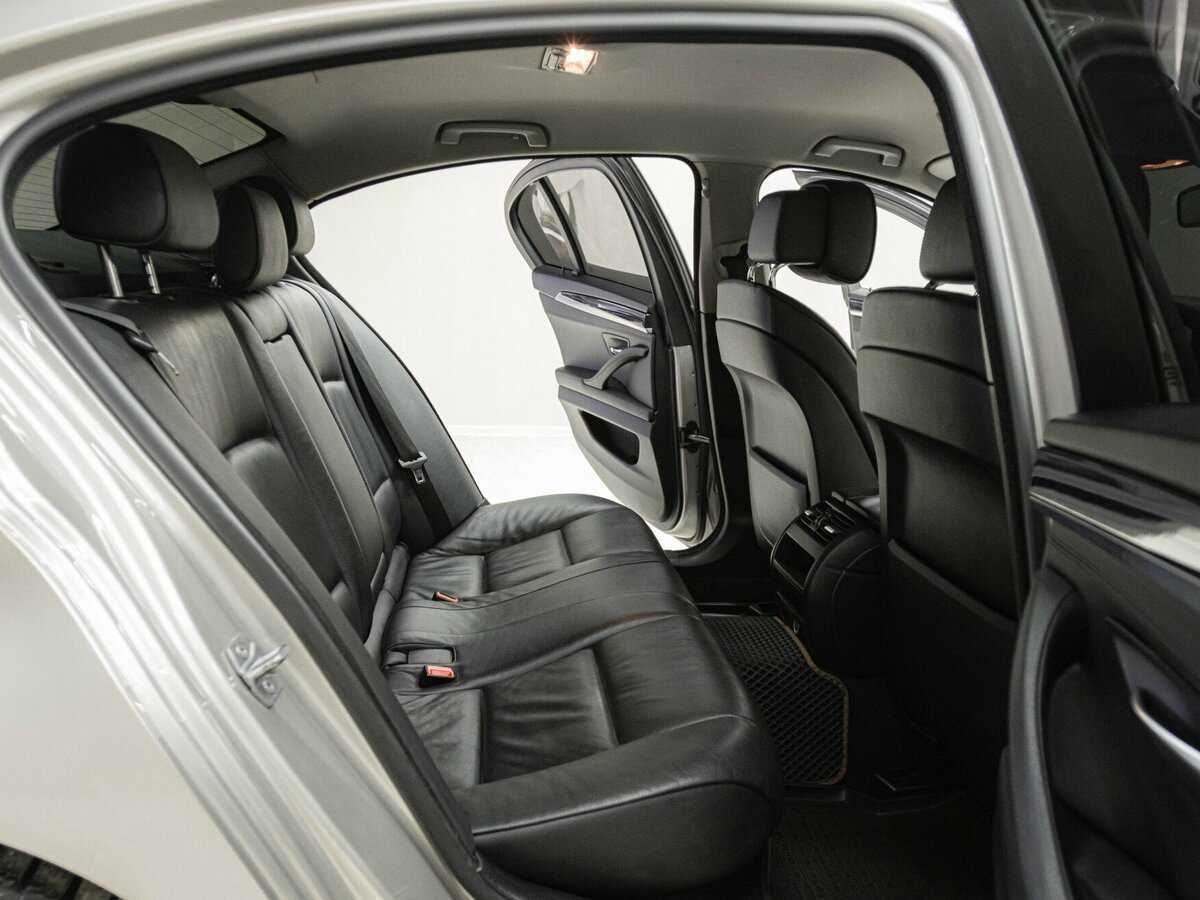 BMW 5 серии 528i, 2012 Фото №17