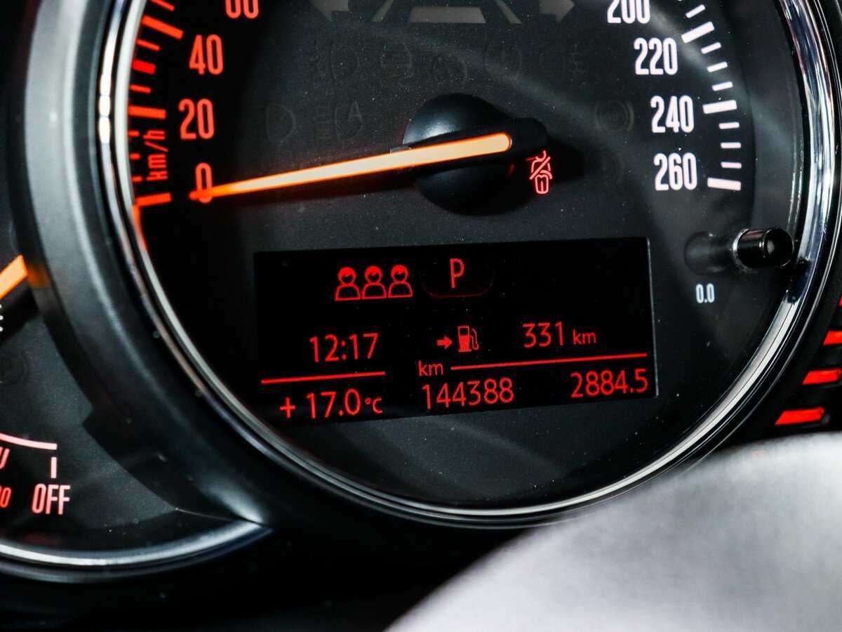 Mini Clubman Cooper D, 2017 Фото №8