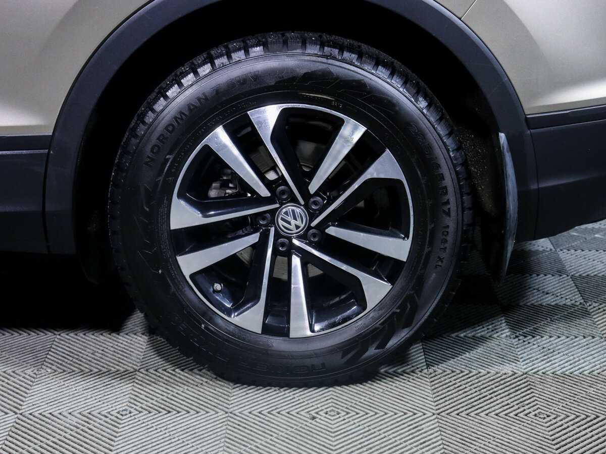 Volkswagen Tiguan, 2020 Фото №12