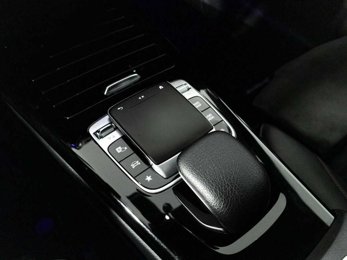 Mercedes-Benz CLA 200, 2019 Фото №16