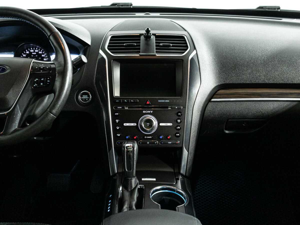 Ford Explorer, 2015 Фото №14