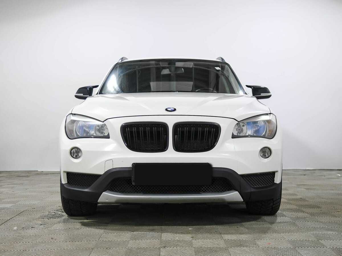 BMW X1 20i, 2014 Фото №2