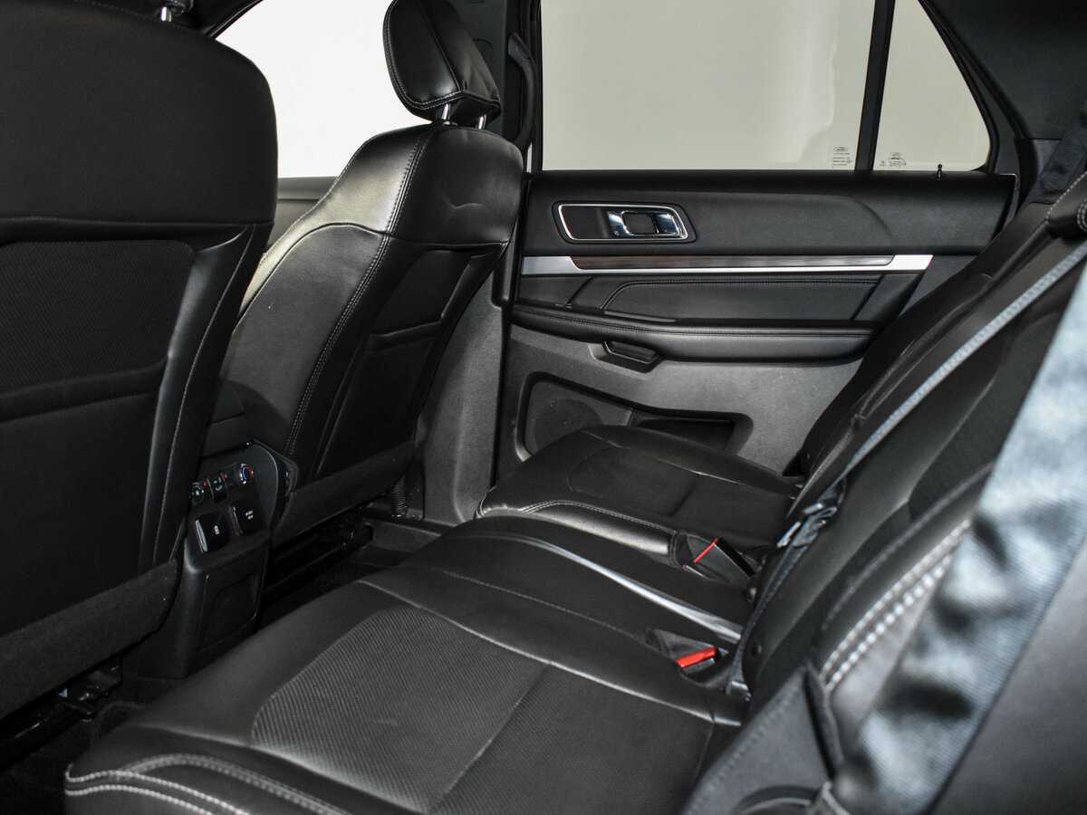 Ford Explorer, 2018 Фото №14