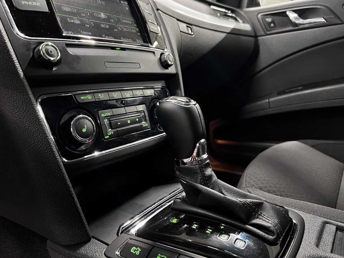 Skoda Superb DSG, 2013 Фото №19