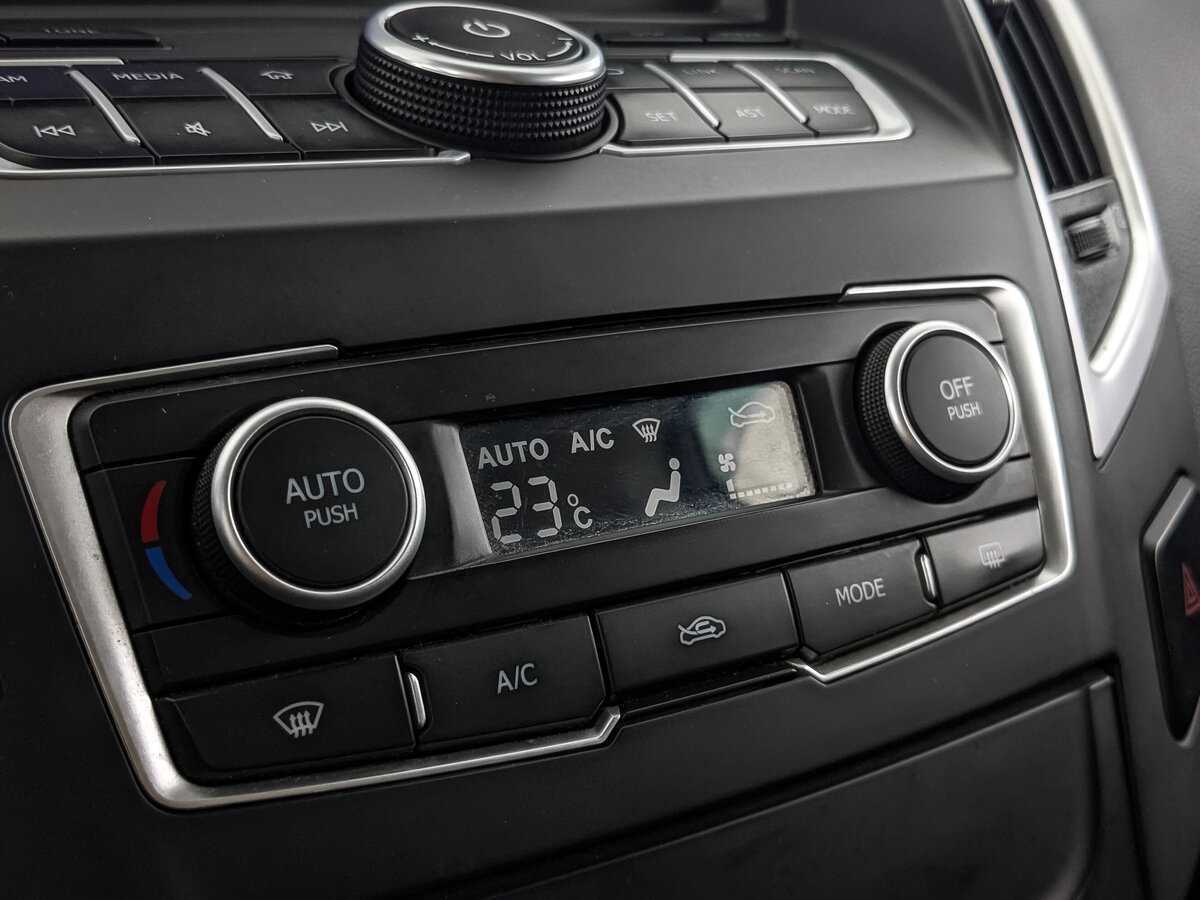 Dongfeng AX7, 2018 Фото №21