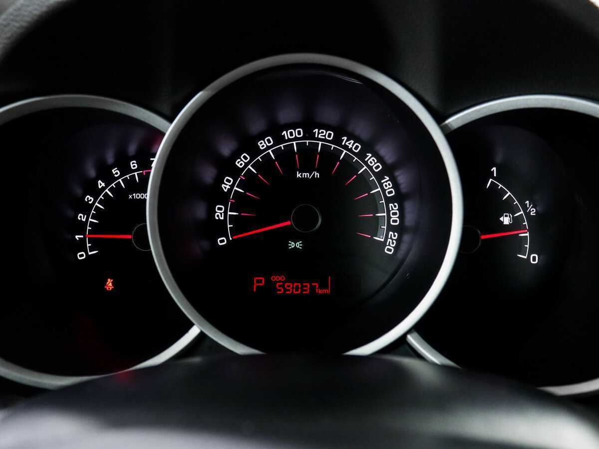 Kia Venga, 2012 Фото №8