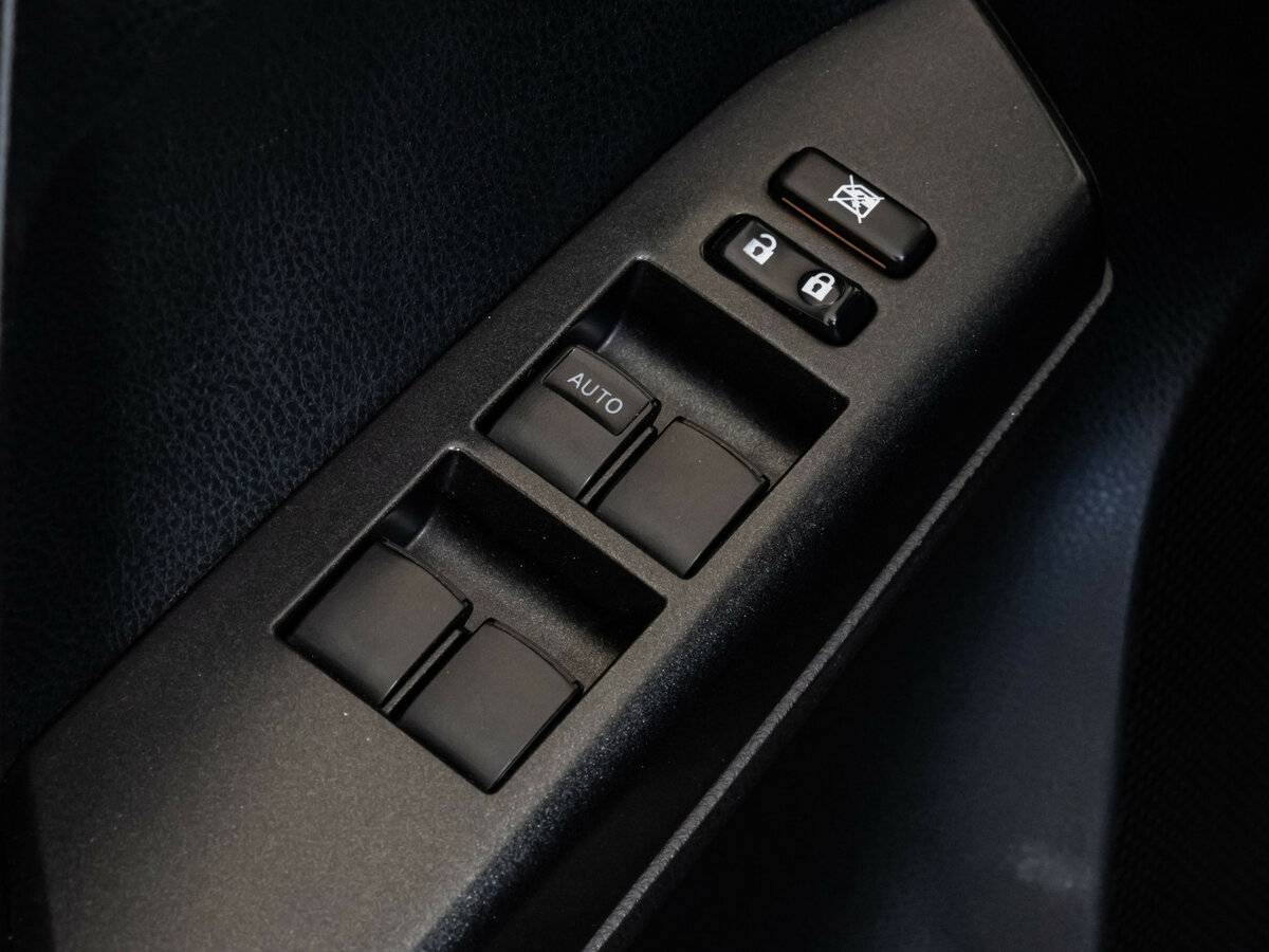 Toyota RAV4, 2017 Фото №16