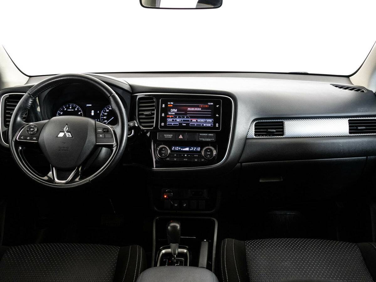 Mitsubishi Outlander, 2018 - 112 633 км. | Фото №8