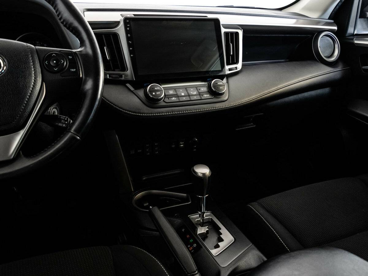 Toyota RAV4, 2017 Фото №10