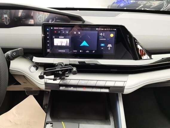 Changan UNI-T, 2022 Фото №8