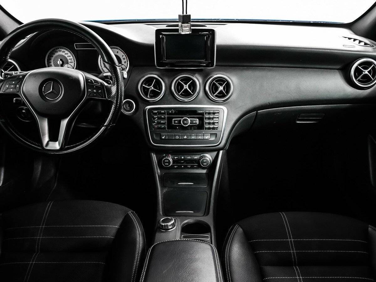 Mercedes-Benz A-Класс 200, 2013 Фото №11