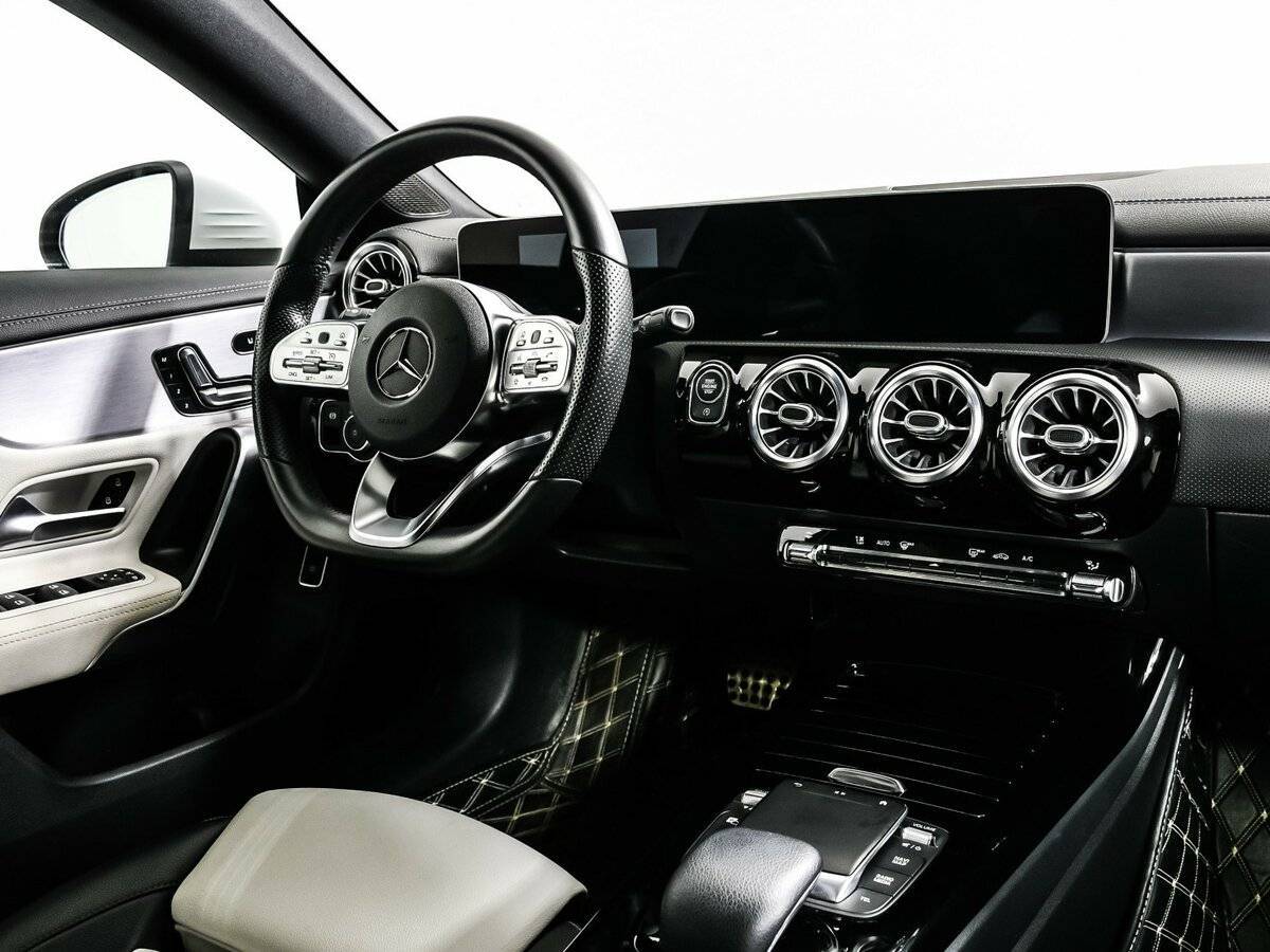 Mercedes-Benz CLA 200, 2020 Фото №9