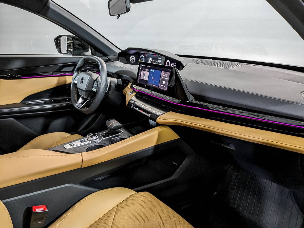 Changan UNI-V, 2023 Фото №11