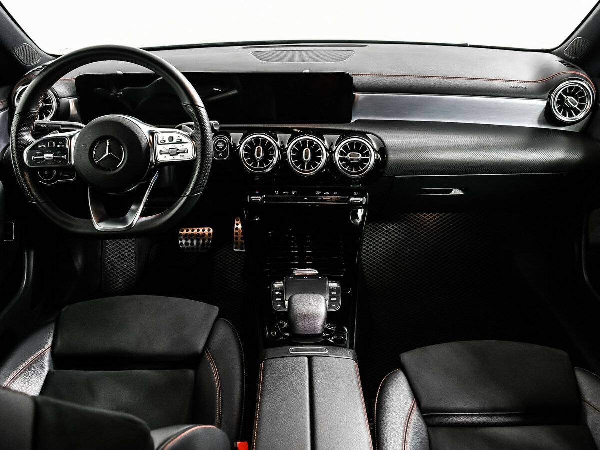 Mercedes-Benz CLA 200, 2020 Фото №11