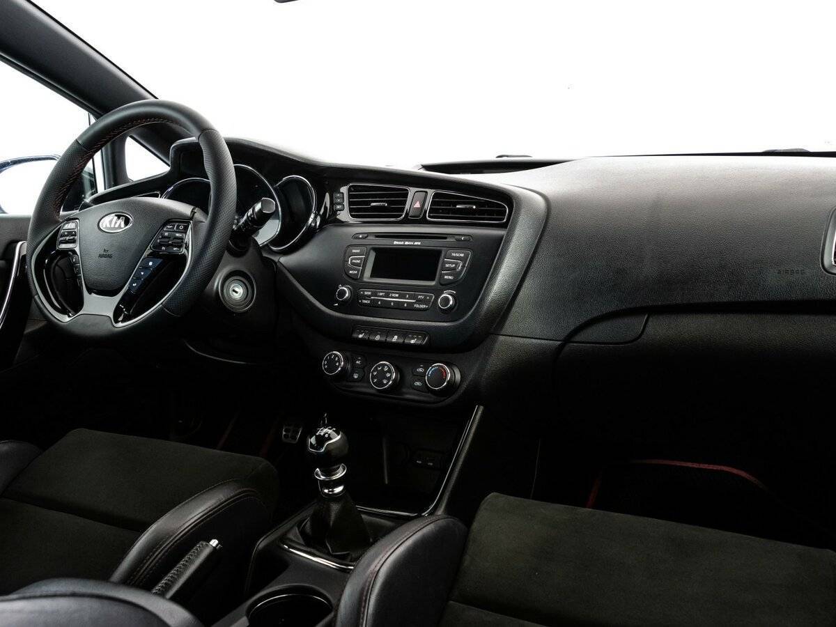Kia Ceed GT, 2014 Фото №10