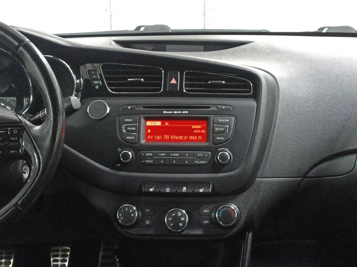 Kia Ceed GT, 2014 Фото №15