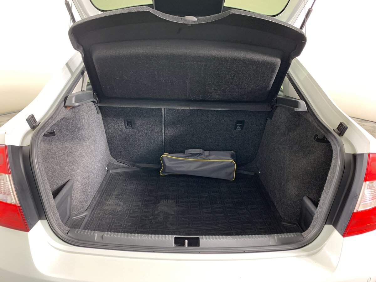 Skoda Rapid, 2015 Фото №19