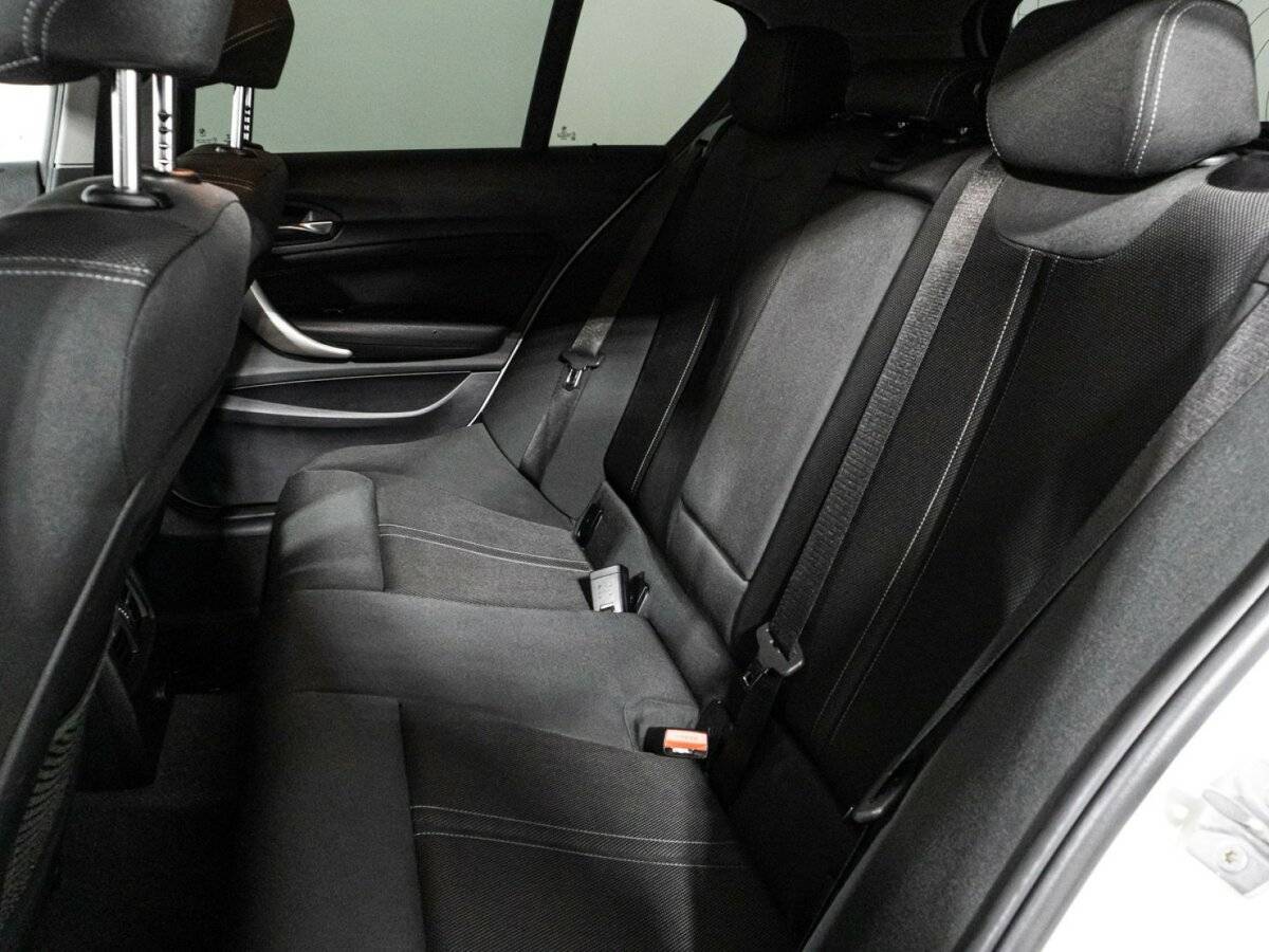 BMW 1 серии 118i, 2018 Фото №10