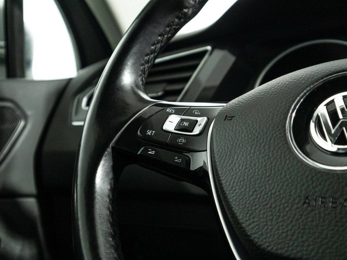 Volkswagen Tiguan, 2019 Фото №21
